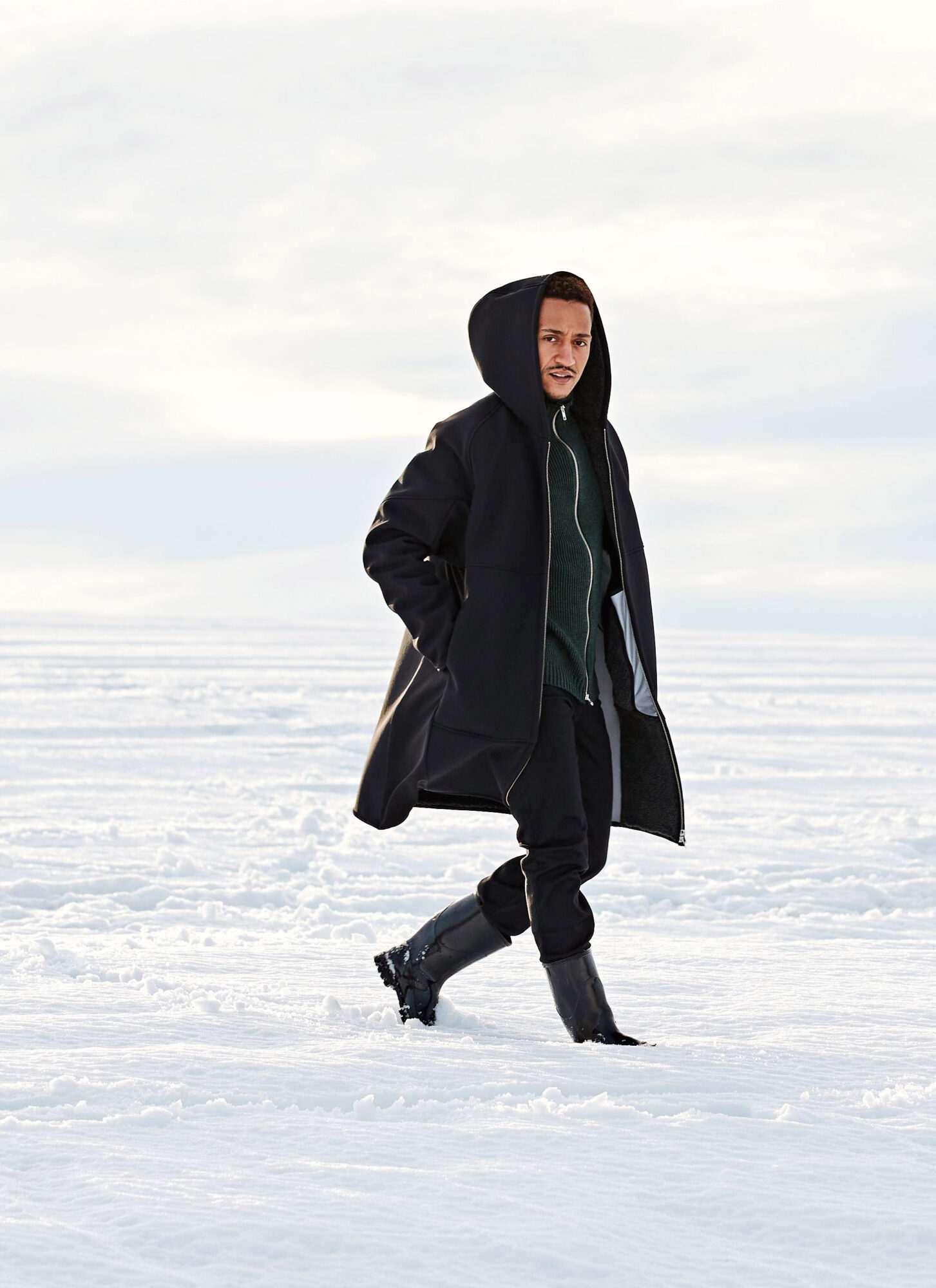 21 01 20 Guedel FW2122 Outdoor 1224 Def
