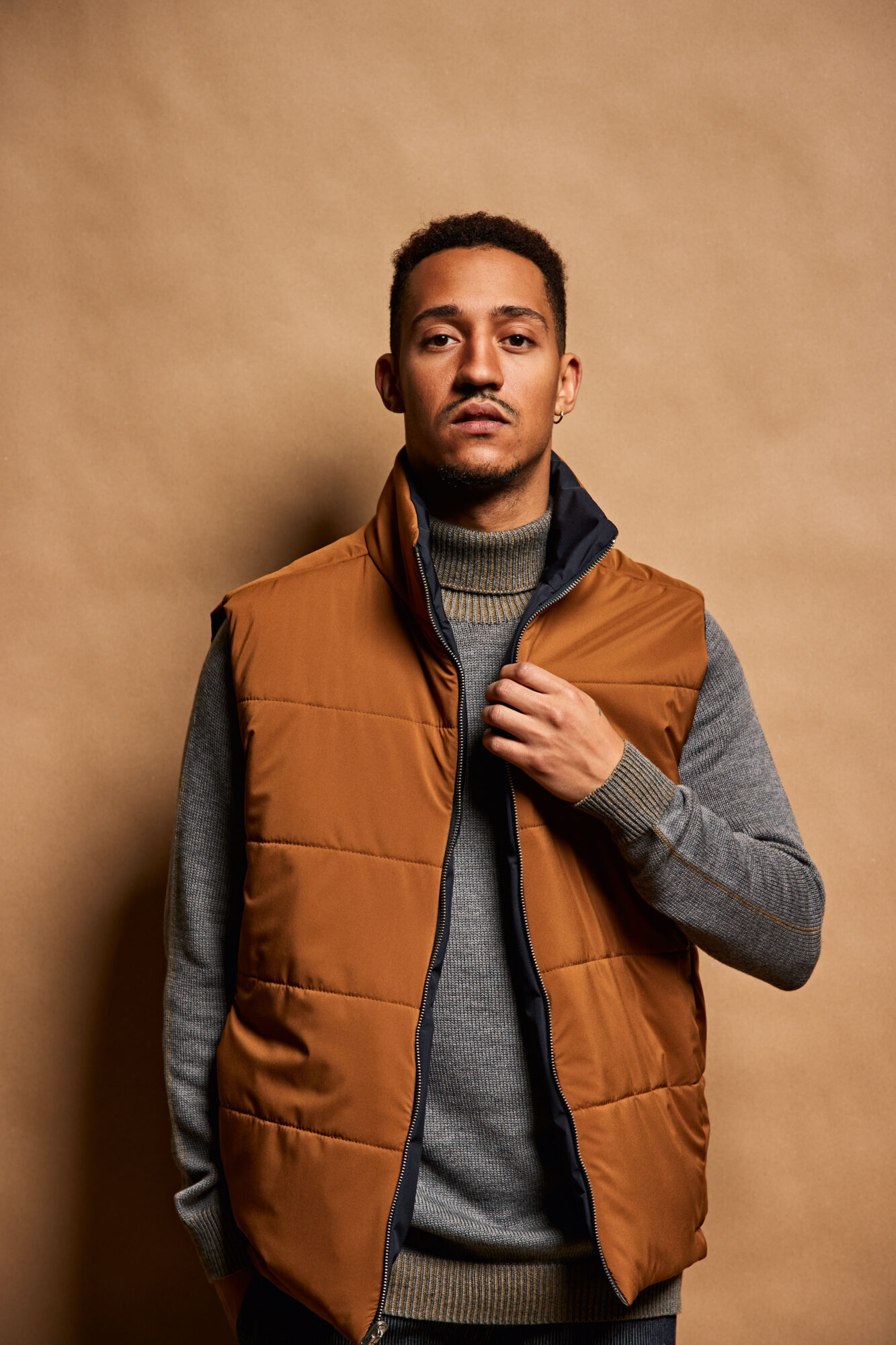21 01 20 Guedel FW2122 Studio 9655 Def